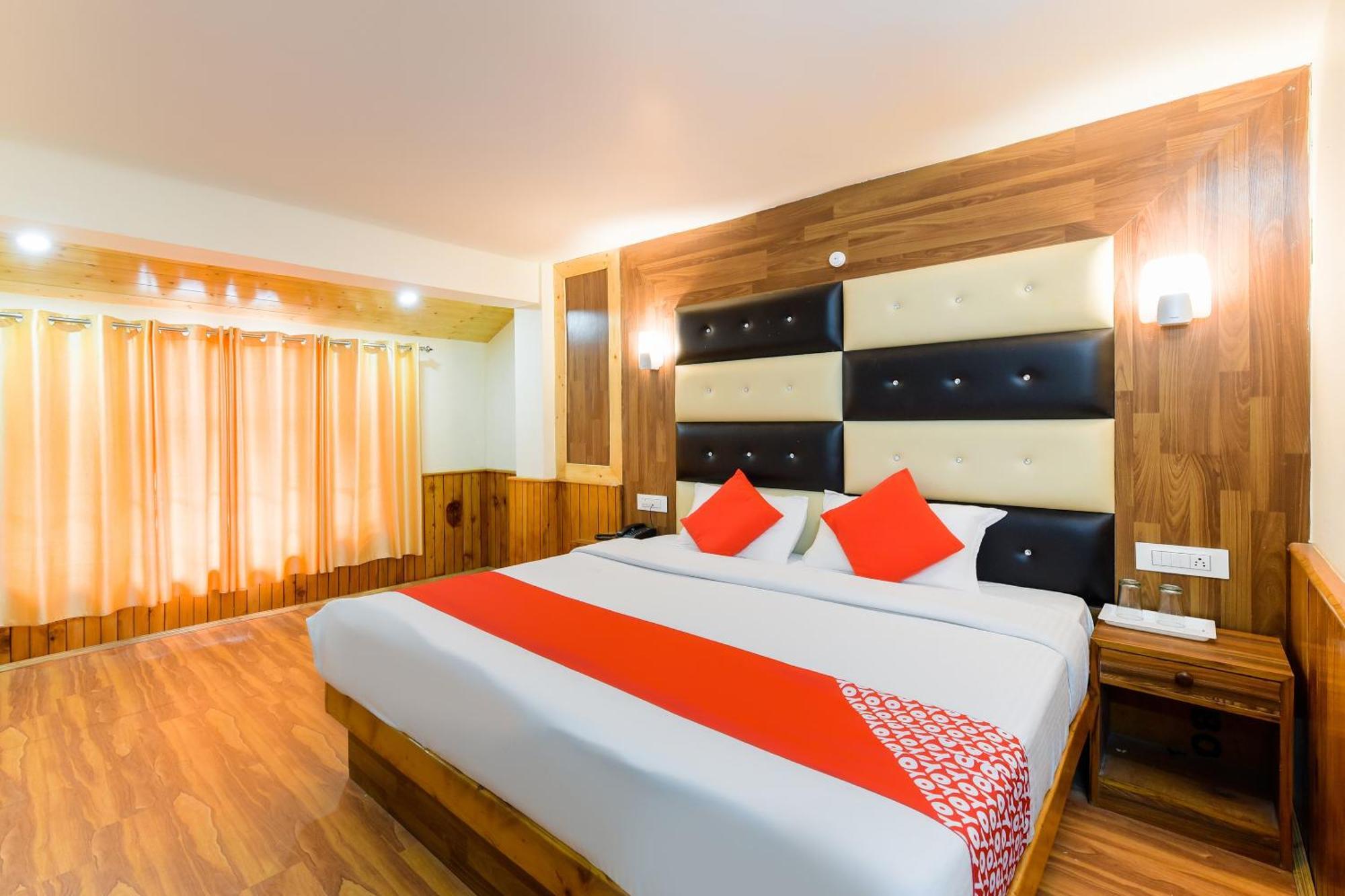Oyo 46485 Hotel Vijayant Manāli エクステリア 写真