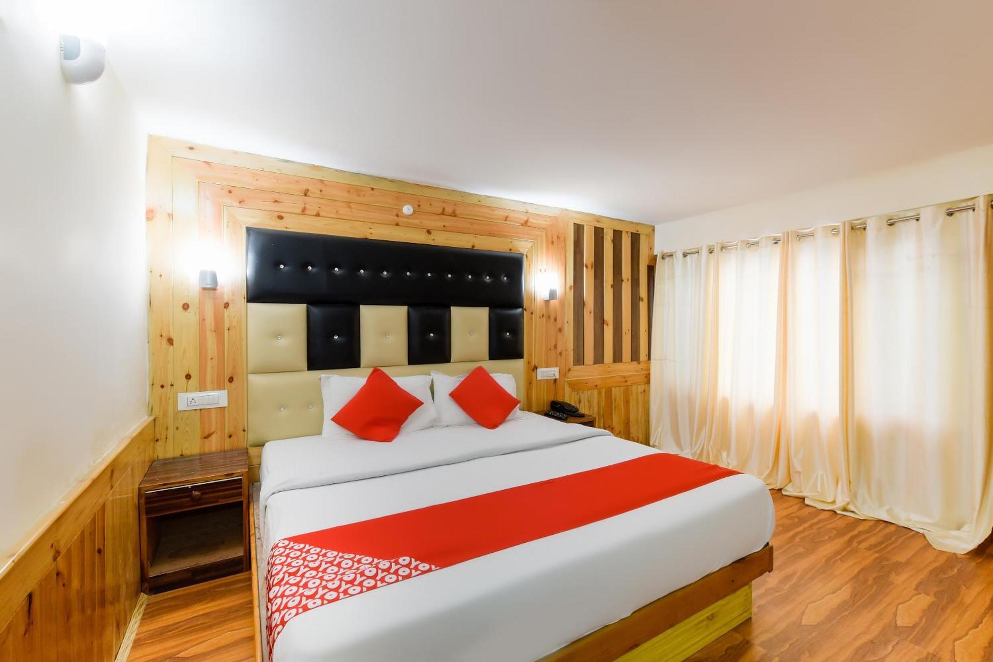 Oyo 46485 Hotel Vijayant Manāli エクステリア 写真