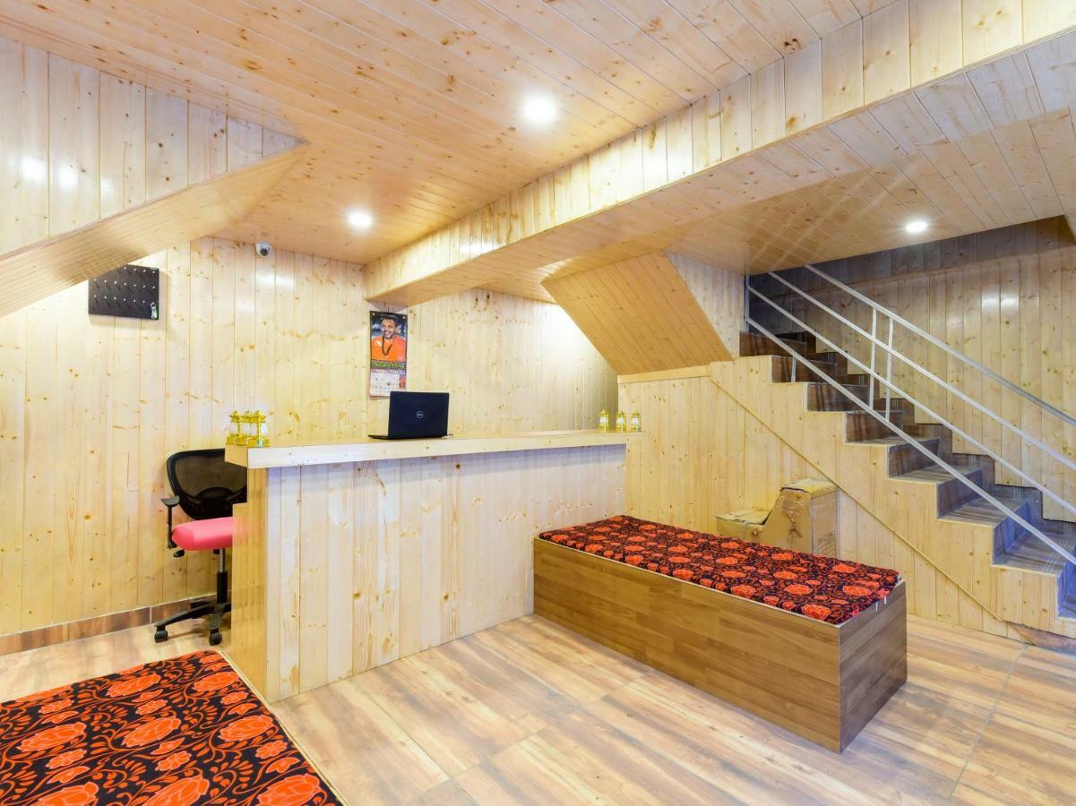 Oyo 46485 Hotel Vijayant Manāli エクステリア 写真