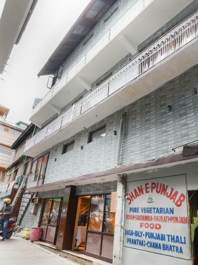 Oyo 46485 Hotel Vijayant Manāli エクステリア 写真